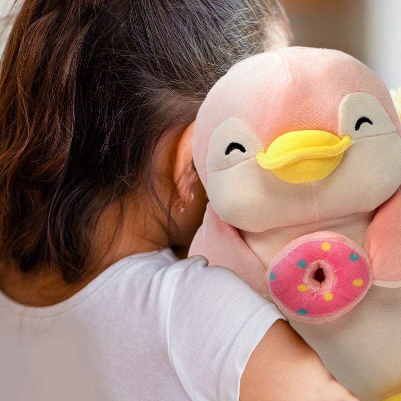 Peluche-de-Ping-ino-con-dona-Mediano-Rosado-2-2087