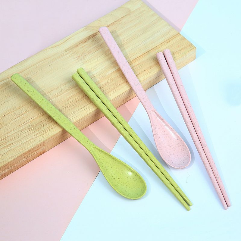 Set-De-Cubiertos-Con-Estuche-Cuchara-Palillos-Chinos-Mediano-Rosado-2-6438