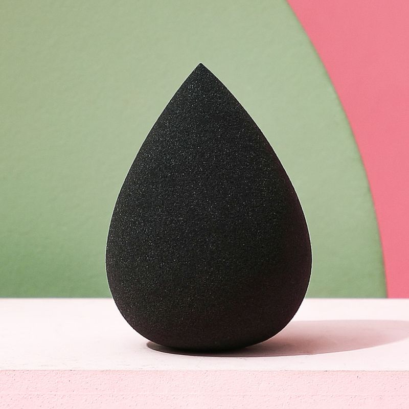 Esponja-Para-Maquillaje-Suave-En-Forma-De-Gota-De-Agua-Negro-3-11737