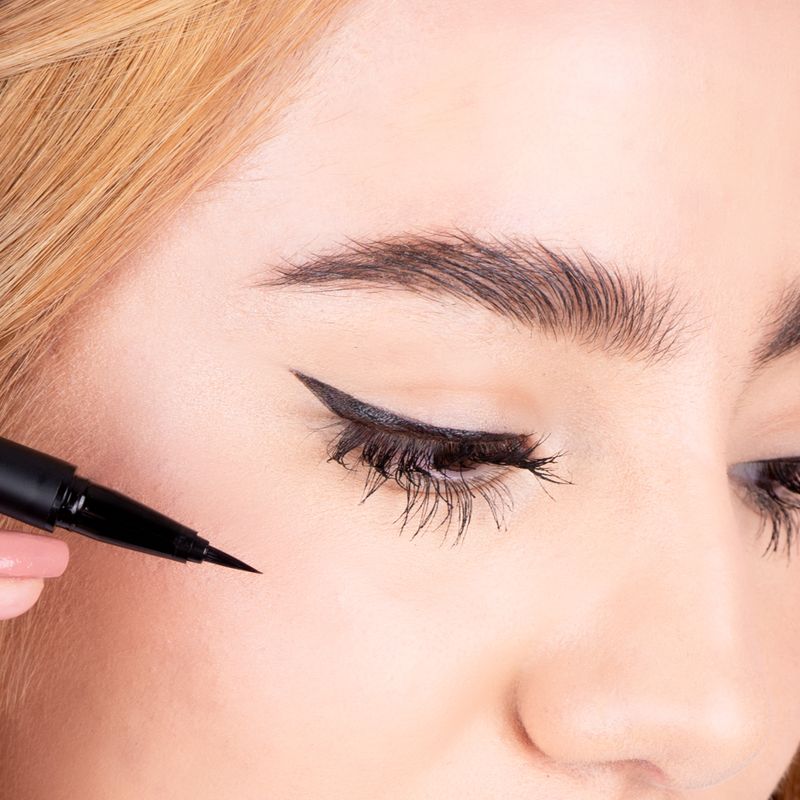 Delineador-para-Ojos-Liquido-Color-Me-Negro-5-13653