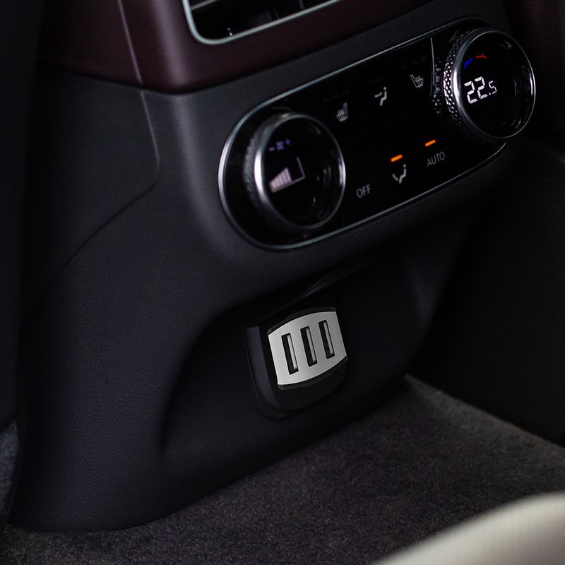 Cargador-de-Coche-de-3-Puertos-Usb-Mode-lo-Sc320-Negro-Miniso-2-15793