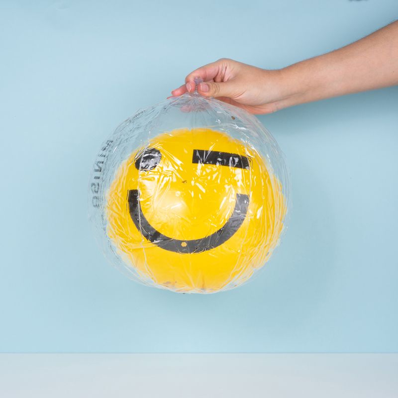 Accion-y-deporte-Serie-de-Colores-Pelota-con-Smiley-Miniso-5-16551