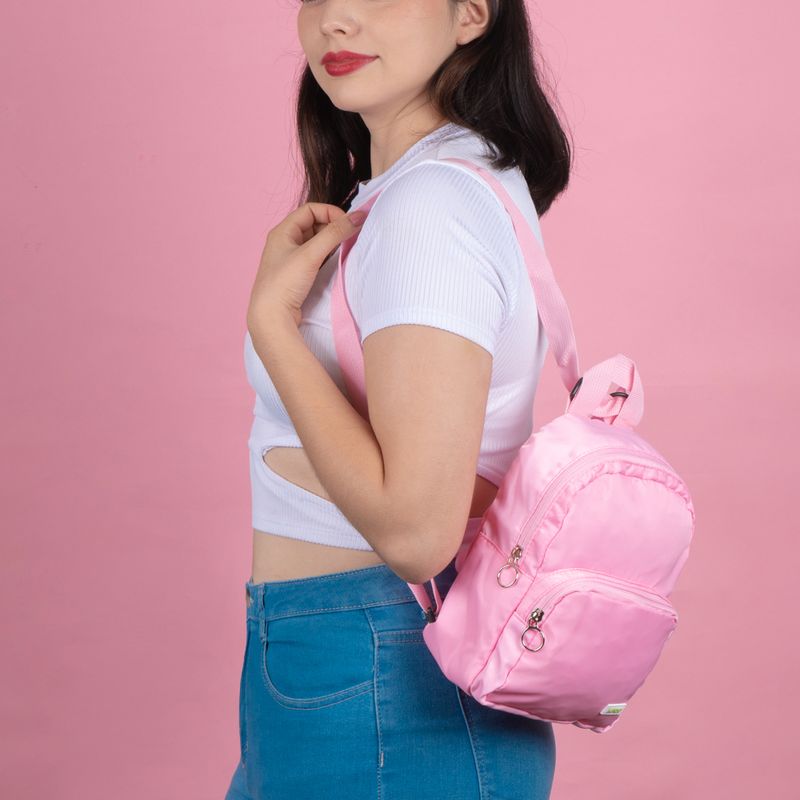 Mochilas de best sale escandalosos miniso