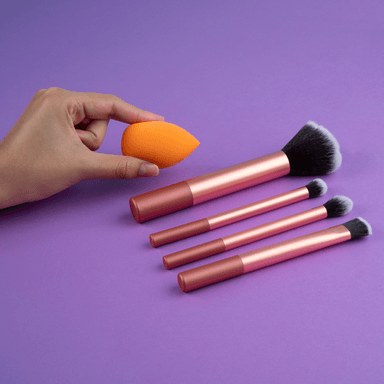 Juego de Brochas y Esponja de Maquillaje de la Serie Luxury de 5 Pzas