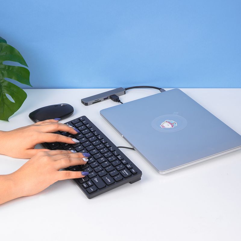 Mini-Teclado-con-Cable-Portatil-Negro-7-20381