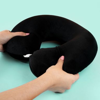 Almohada de Viaje en Forma de U de espuma Negro