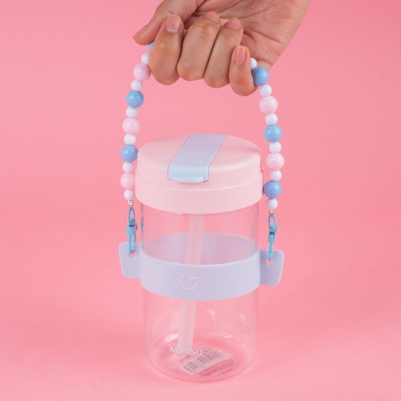 Vaso-Pitillo-de-Plastico-con-Tapa-Removible-y-Correa-Decorada-Rosa-Vaso-Pitillo-de-Plastico-con-Tapa-Removible-y-Correa-Decorada-Rosa-2-21173