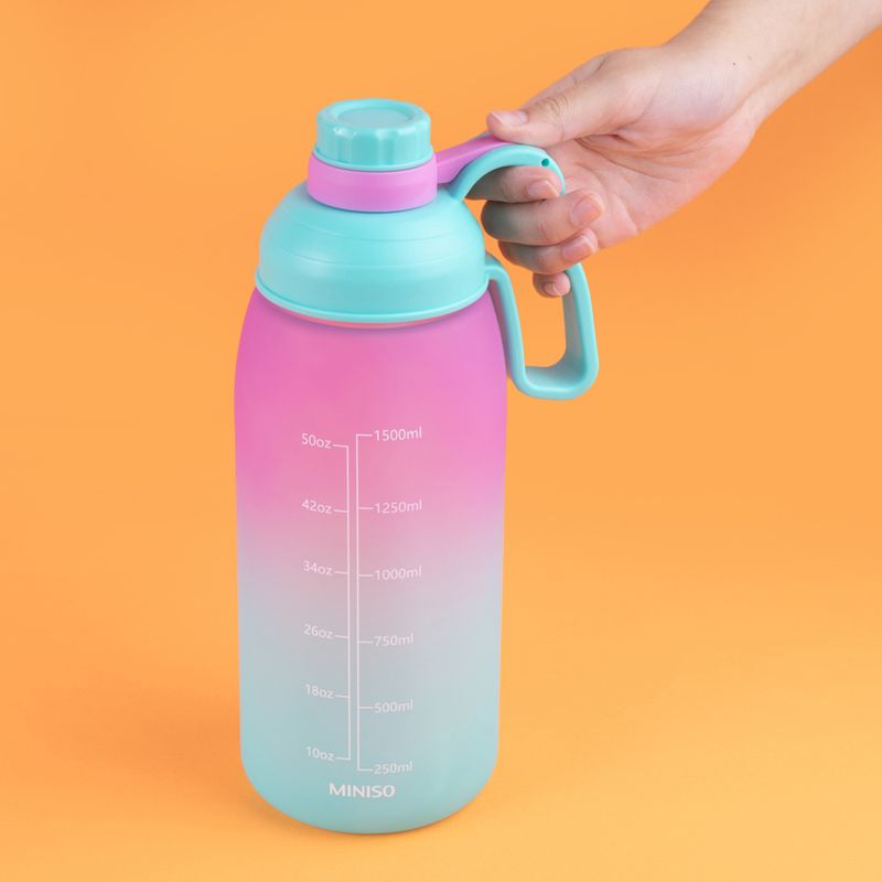 Botella-de-1800-Ml-con-Asa-Serie-Gradient-Rosa-y-Verde-Botella-de-1800-Ml-con-Asa-Serie-Gradient-Rosa-y-Verde-2-21445