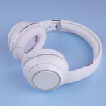 Audifonos-Inalambrico-con-Luz-Led-Modelo-Ch66-Serie-Miniso-Blanco-7-21531