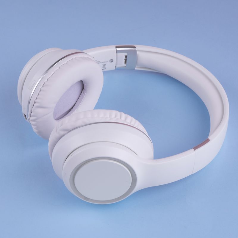 Audifonos-Inalambrico-con-Luz-Led-Modelo-Ch66-Serie-Miniso-Blanco-7-21531