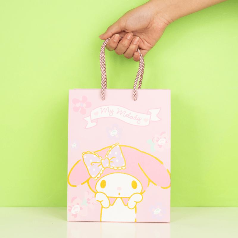 Bolsa-de-Regalo-Mediana-con-Estampado-Dorado-My-Melody-Serie-Sanrio-2-21908