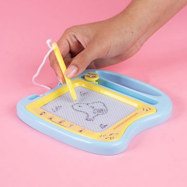 Tablero de Destreza Dibujo Magnetico Serie Snoopy