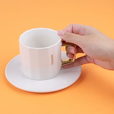 Taza de Ceramica de 210 Ml con  Posavasos  Diseño de Marmol Serie Black & White  Blanco