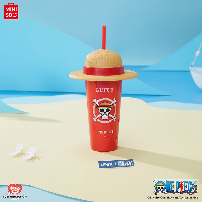 Vaso-de-Plastico-de-640-Ml-con-Pitillo-y-Sombrero-Serie-One-Piece-Rojo-4-23056