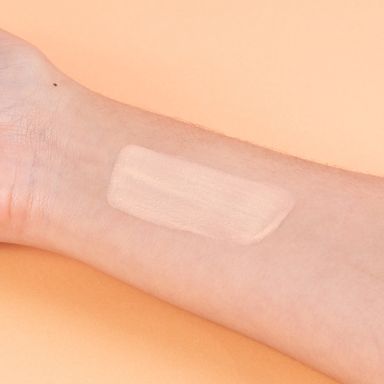 Base de Maquillaje Liquida Mate 103 Serie Minimalist