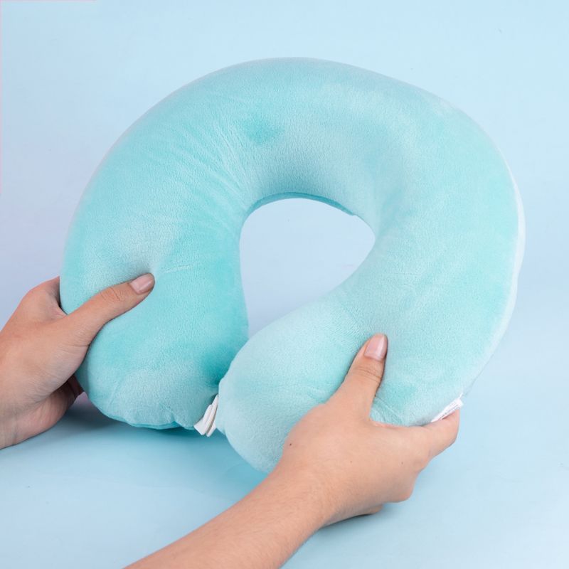 Almohada-de-Viaje-de-Espuma-Viscoelastica-Serie-Miniso-Verde-Claro-2-23935