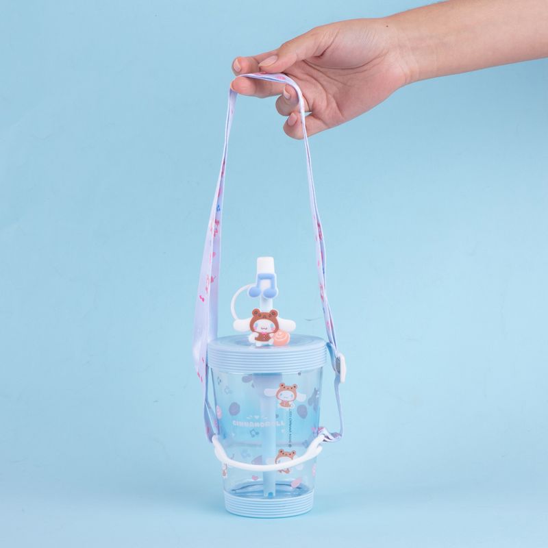 Vaso-Plastico-con-Correa-para-el-Hombro-de-535-Ml-Serie-Sanrio-Cinnamoroll-Azul-2-24041