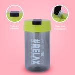 Vaso-Plastico-con-Tapa-Abatible-de-500-Ml-Serie-Letter-Negro-5-24233