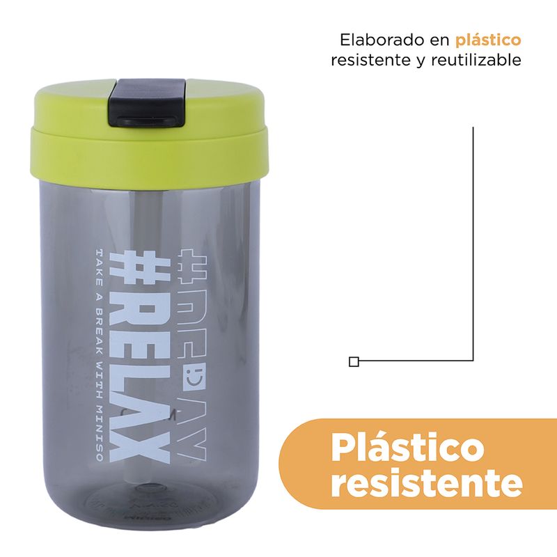 Vaso-Plastico-con-Tapa-Abatible-de-500-Ml-Serie-Letter-Negro-6-24233