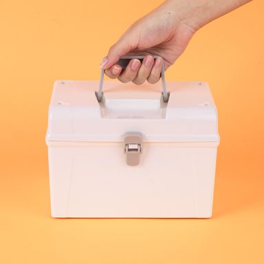 Organizador Plastico con Tapa Abatible y Asa Blanco