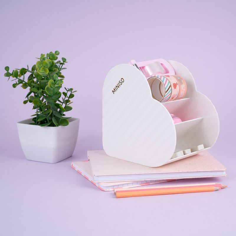 Organizador-Plastico-de-Maquillaje-en-Forma-de-Corazon-Blanco-2-24692