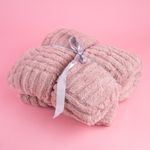 Manta-Serie-Miniso-Rosa-3-24990