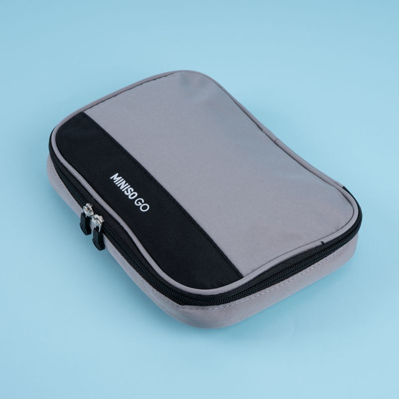 Estuche-de-Accesorios-Electronicos-Portatiles-Gris-3-25048