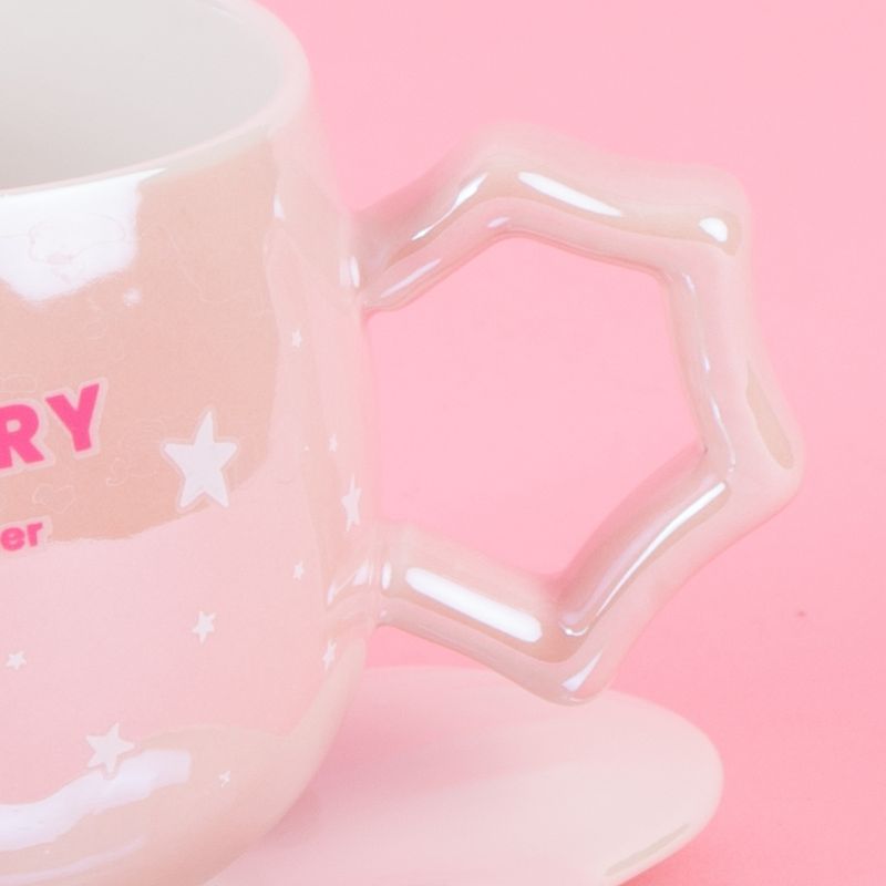 Taza-Ceramica-con-Posavasos-y-Cuchara-de-220Ml-Serie-Miniso-Rosa-3-25897