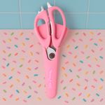 Tijeras-de-Cocina-Multiusos-Serie-Mis-Pastelitos-Rosa-2-26065