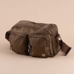 Bolso-Crossbody-con-Dos-Bolsas-al-Frente-Serie-Miniso-Caf-3-26543