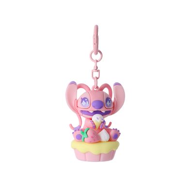 Llavero 3D Pastel de Fresa Angel  Serie Stitch Dinner Party