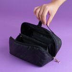 Cosmetiquera-Acolchada-con-Asa-Serie-Miniso-Negro-2-26718
