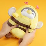 Peluche-8In-Pen-Pen-Disfraz-de-Abeja-Serie-Mini-Family-2-26694