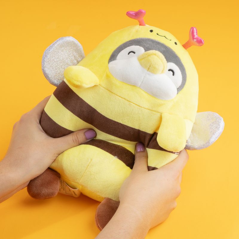 Peluche-8In-Pen-Pen-Disfraz-de-Abeja-Serie-Mini-Family-2-26694