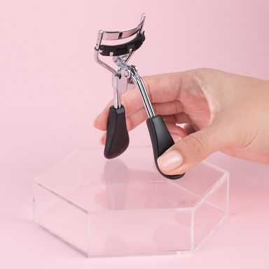 Rizador de Pestanas Profesional en Forma de Corazon con 10 Repuestos Serie Miniso