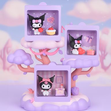 Caja Sorpresa Kuromi Happy Holiday Mini Serie Sanrio