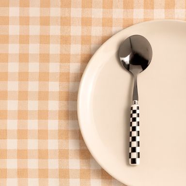 Cuchara con Diseño de Cuadros y Mango de Ceramica Serie Black & White Blanco y Negro