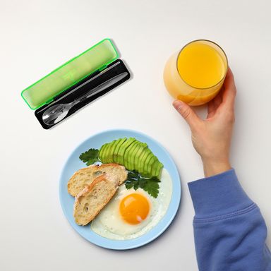 Set de Cubiertos y Palitos con Estuche Pequeño Verde
