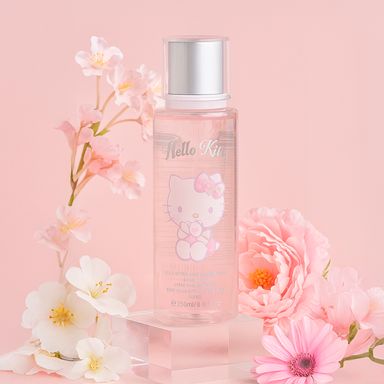 Ambientador en Spray 250 Ml Hello Kitty Serie Sanrio Flower Language