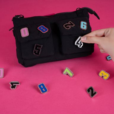 Set de Charm Decorativo Numeros 2 y 8 Serie Minidots Negro y Azul