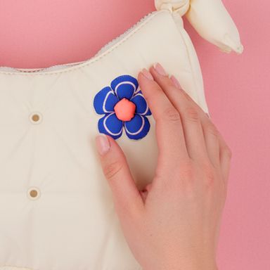 Charm Flor Acolchada Serie Minidots Azul Marino