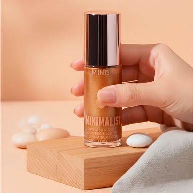 Iluminador Liquido Ligero para el Cuerpo 01 Serie Minimalist